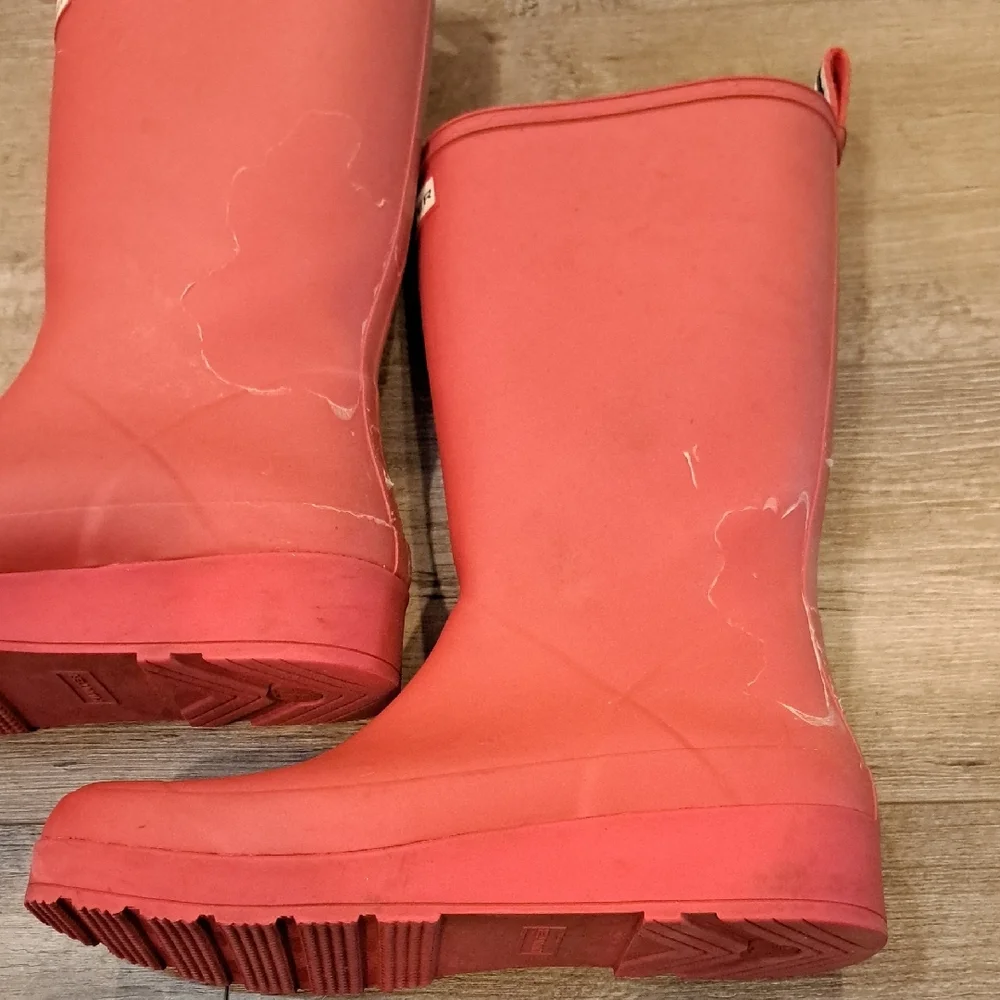 Hunter Vibrant Red Tall Rain Boots - Picture 8 of 10
